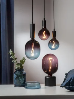 E27 DesignGlob 17,5cm Dimbar 4W 2400K 72lm Blå LED-Lampa