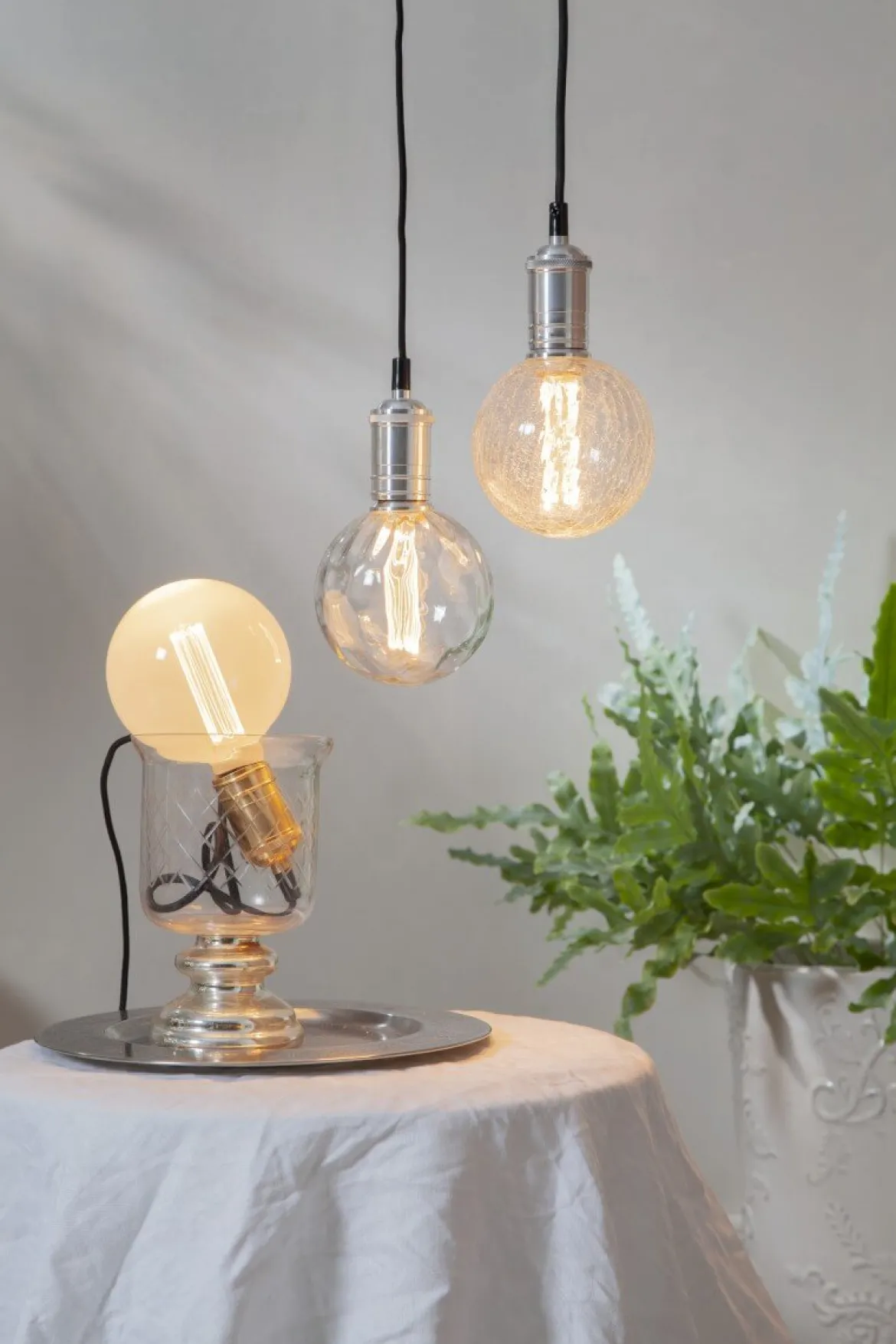 E27 Glob125 1W 2000K 50lm Opal/vit LED-Lampa