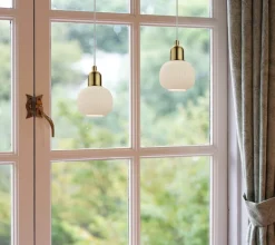 ELIN Fönsterlampa 15cm Matt Mässing/Vit