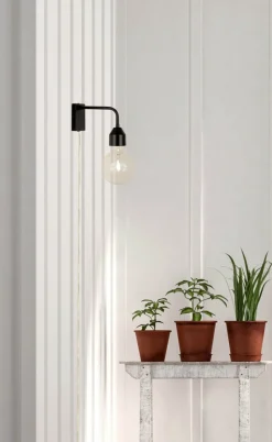 FLYNN Vägglampa 20cm Svart