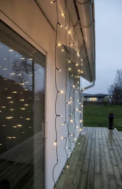 SERIE LED Ljusgardin Crispy Ice White 80L 130cm Svart